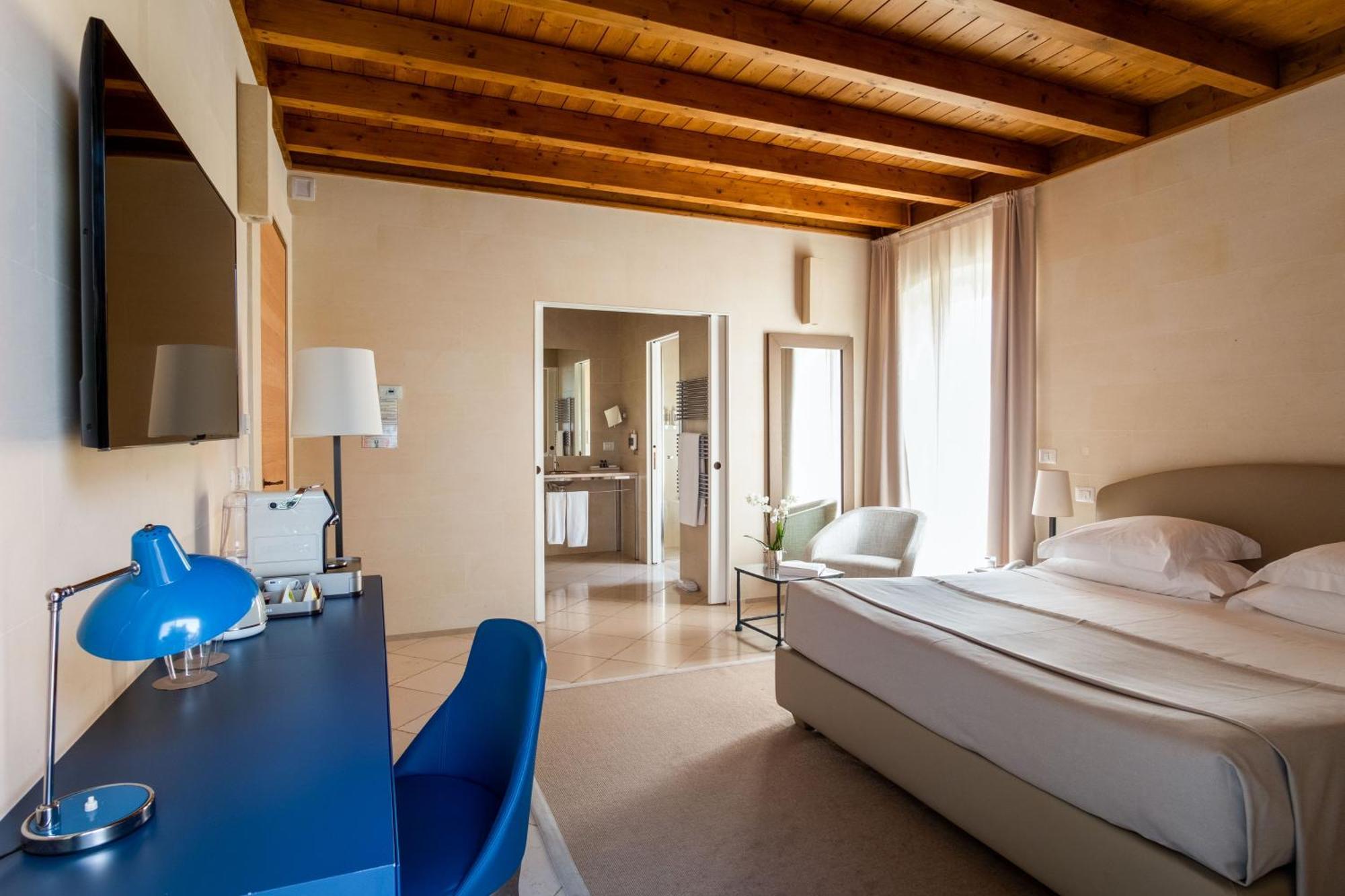 La Fiermontina Luxury Home Hotel Лече Екстериор снимка